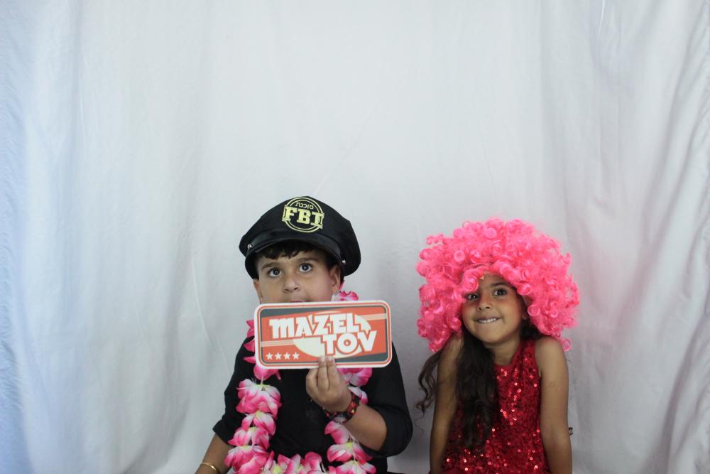 Arun's pre wedding party  | View more photos from the event at gallery.myphotoboothexperience.co.uk/u/MyPhotoBoothExperienceLtd/Aruns-pre-wedding-party